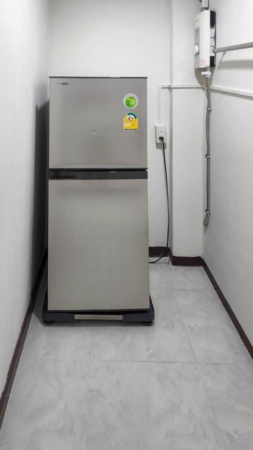 Apartment A4 Dindaeng Bangkok Eksteriør billede